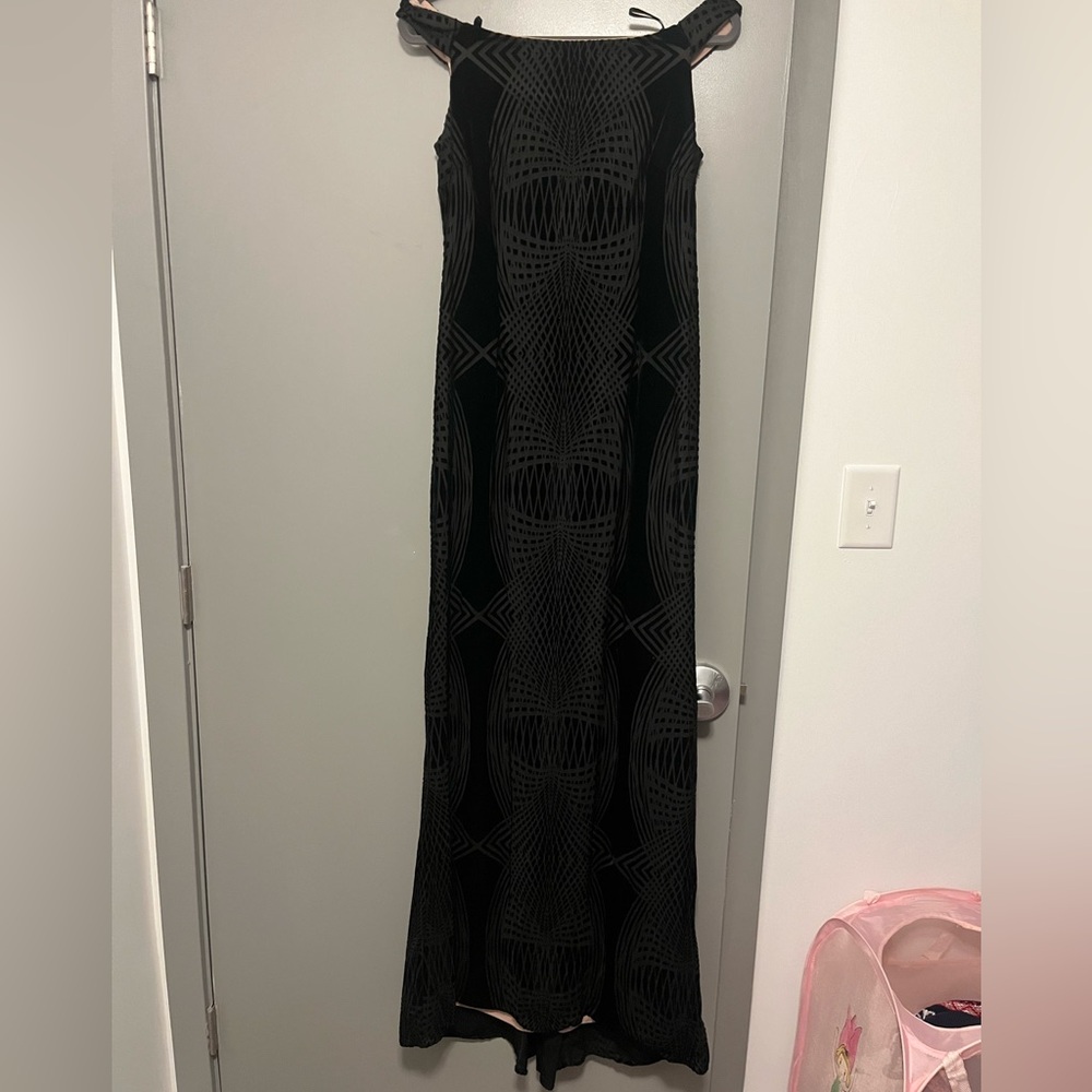 Adriana Papell Off the shoulder Velvet Patterned Evening Gown Size 8